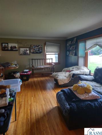 302 W Main Street Ceylon MN 56121