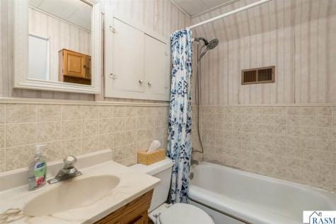 509 Walnut Avenue Madison Lake MN 56063
