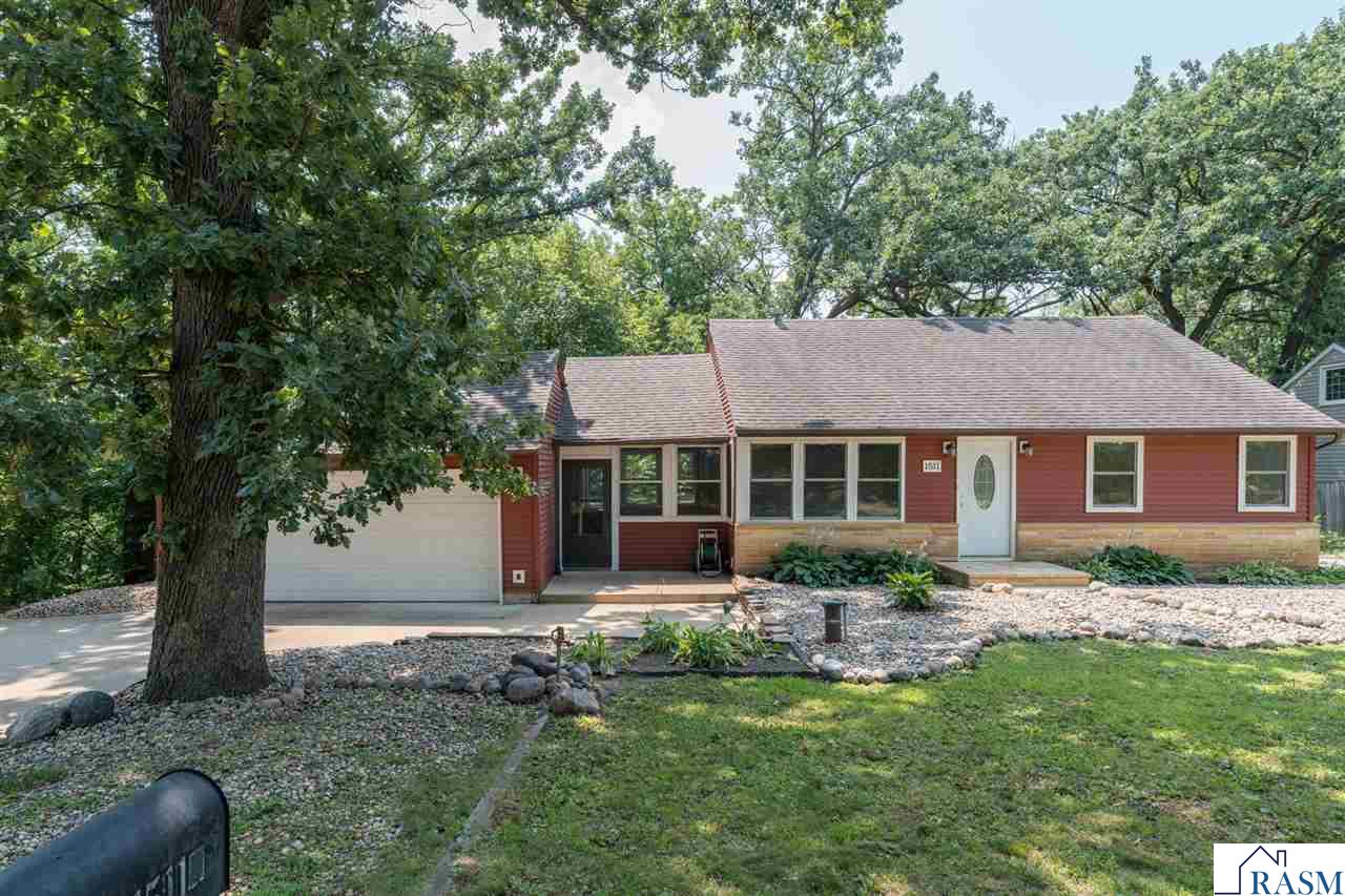 1511 Beaver Avenue Mankato MN 56001