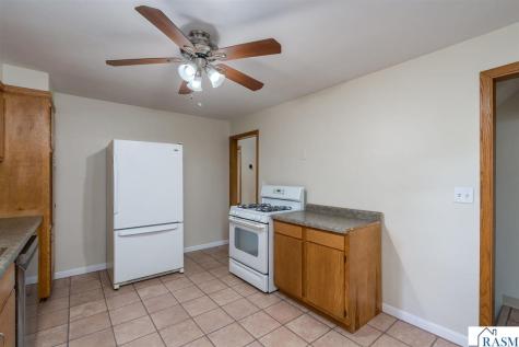 1511 Beaver Avenue Mankato MN 56001