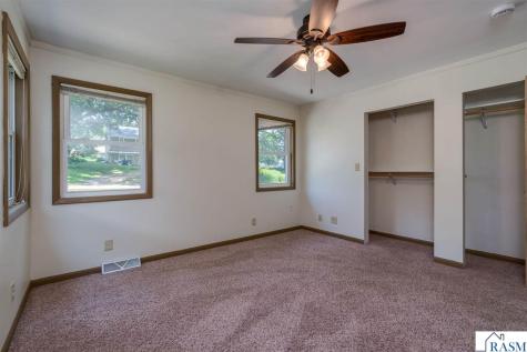 1511 Beaver Avenue Mankato MN 56001