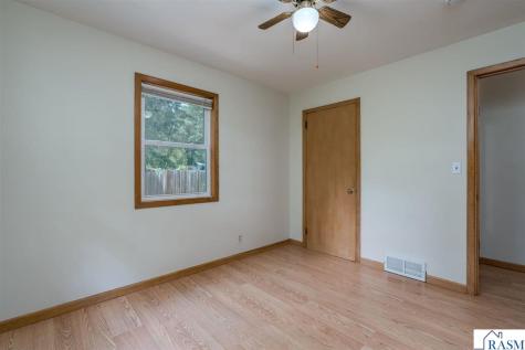 1511 Beaver Avenue Mankato MN 56001