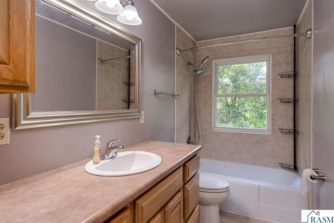 1511 Beaver Avenue Mankato MN 56001