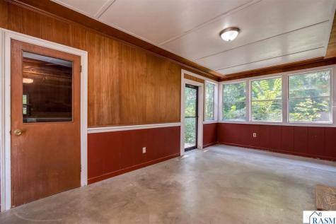 1511 Beaver Avenue Mankato MN 56001