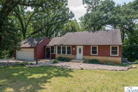 1511 Beaver Avenue Mankato MN 56001