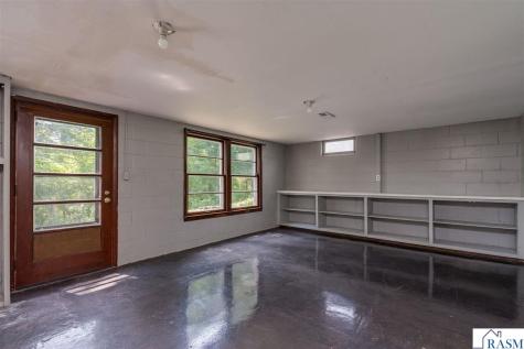 1511 Beaver Avenue Mankato MN 56001