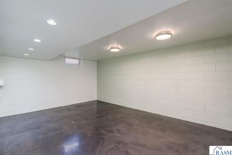 1511 Beaver Avenue Mankato MN 56001