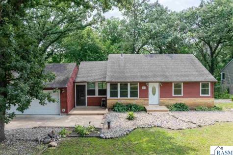 1511 Beaver Avenue Mankato MN 56001