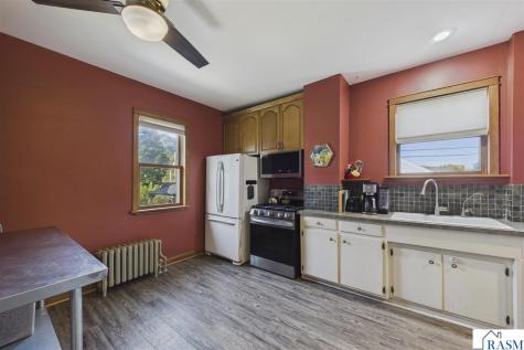 75 Geranium W Avenue St. Paul MN 55117-4906
