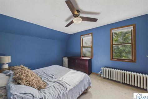 75 Geranium W Avenue St. Paul MN 55117-4906