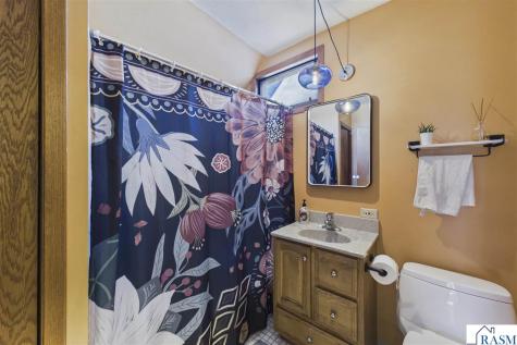 75 Geranium W Avenue St. Paul MN 55117-4906