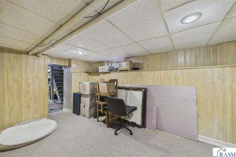 75 Geranium W Avenue St. Paul MN 55117-4906