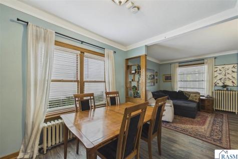 75 Geranium W Avenue St. Paul MN 55117-4906