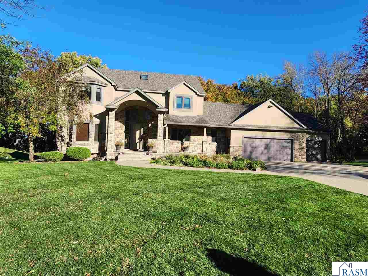 180 Joray Drive Mankato MN 56001