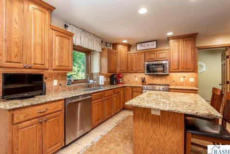 180 Joray Drive Mankato MN 56001