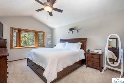 180 Joray Drive Mankato MN 56001