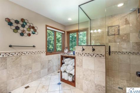 180 Joray Drive Mankato MN 56001