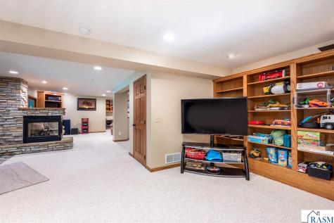 180 Joray Drive Mankato MN 56001