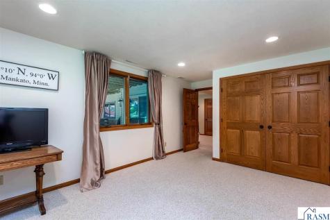 180 Joray Drive Mankato MN 56001