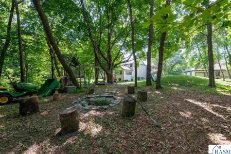 180 Joray Drive Mankato MN 56001