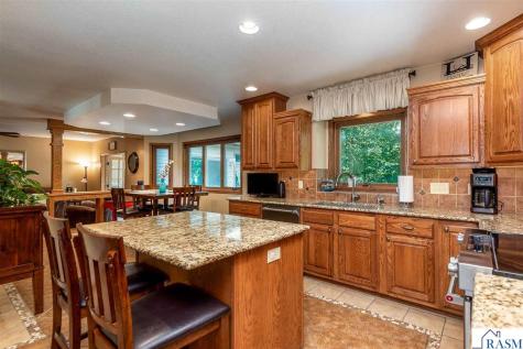 180 Joray Drive Mankato MN 56001