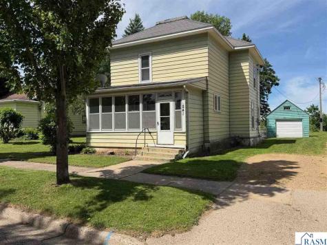 241 N Hunt Street Lake Crystal MN 56055