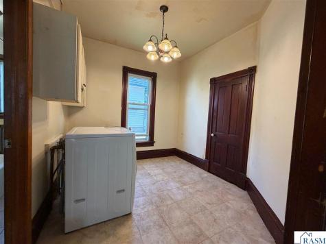 241 N Hunt Street Lake Crystal MN 56055