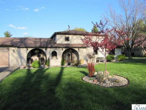 1565 Commerce Drive North Mankato MN 56003