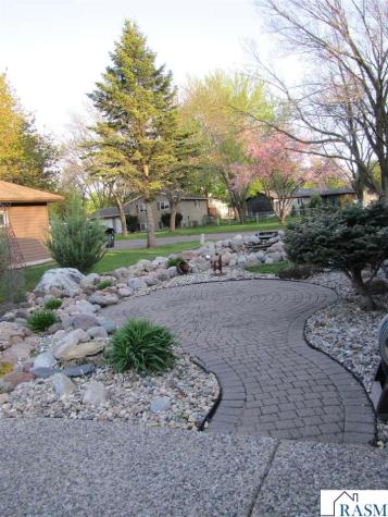 1565 Commerce Drive North Mankato MN 56003