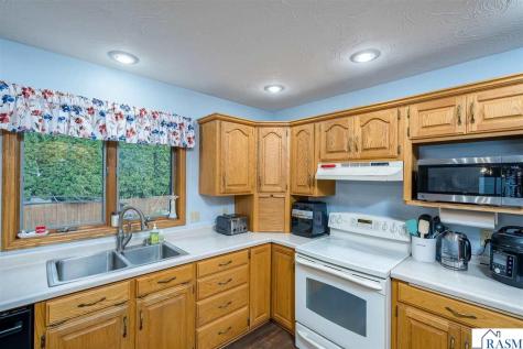 120 N Belmont Drive Mankato MN 56001