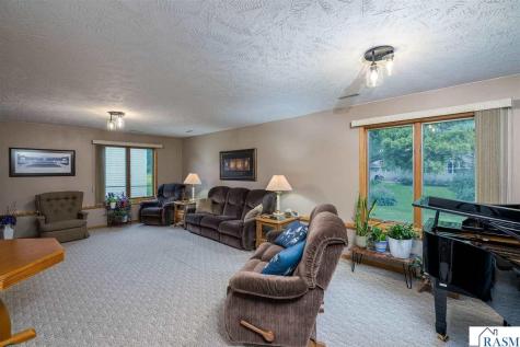 120 N Belmont Drive Mankato MN 56001