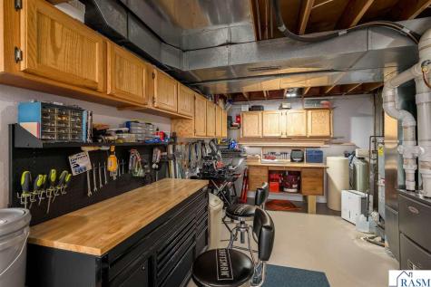 120 N Belmont Drive Mankato MN 56001