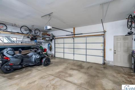 120 N Belmont Drive Mankato MN 56001