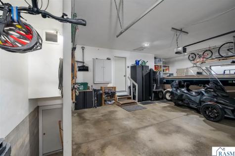 120 N Belmont Drive Mankato MN 56001