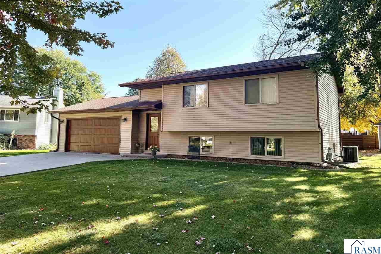 1705 Linda Lane North Mankato MN 56003