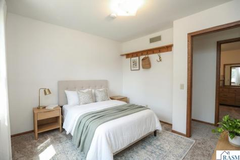 1705 Linda Lane North Mankato MN 56003