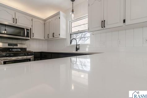 1458 Lookout Drive North Mankato MN 56003