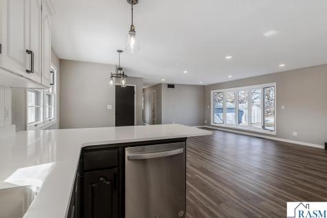 1458 Lookout Drive North Mankato MN 56003