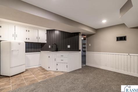 1458 Lookout Drive North Mankato MN 56003