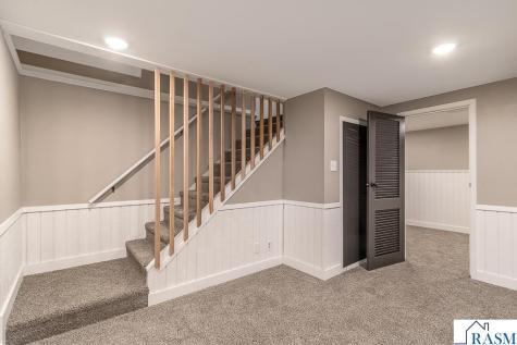 1458 Lookout Drive North Mankato MN 56003