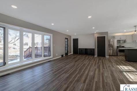 1458 Lookout Drive North Mankato MN 56003