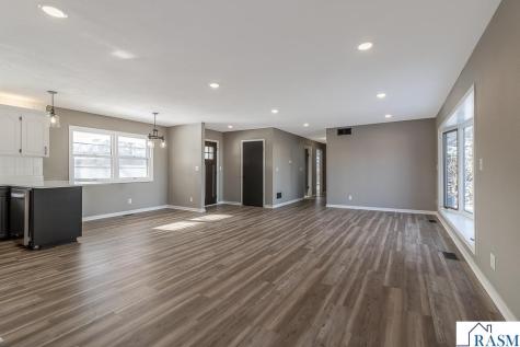 1458 Lookout Drive North Mankato MN 56003