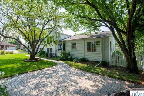 130 Atwood Drive Mankato MN 56001