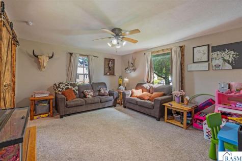212 E Main Street St. Clair MN 56080