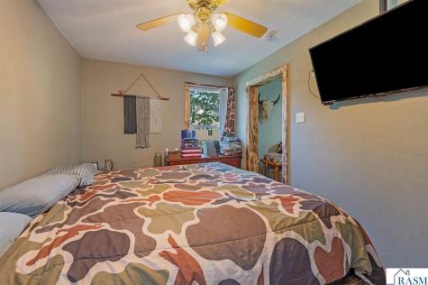 212 E Main Street St. Clair MN 56080