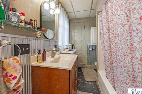 212 E Main Street St. Clair MN 56080