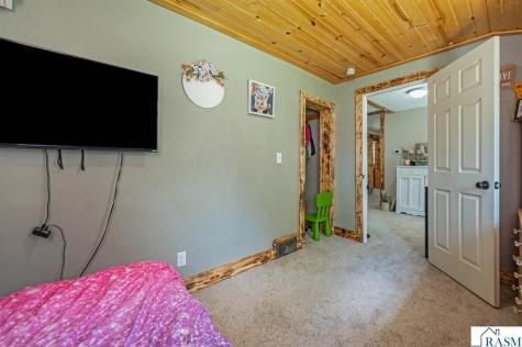 212 E Main Street St. Clair MN 56080