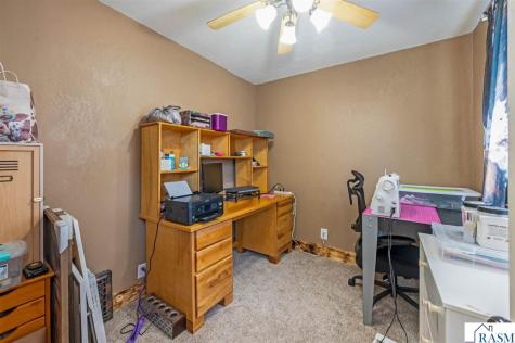 212 E Main Street St. Clair MN 56080