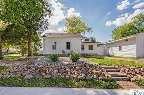 212 E Main Street St. Clair MN 56080