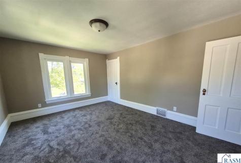 213 SW Summit Street Sleepy Eye MN 56085